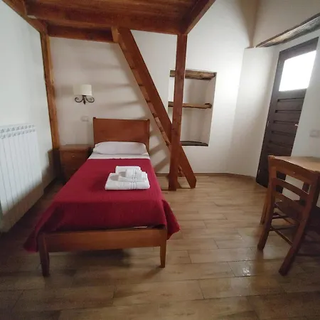 Bed & Breakfast Borgo Sciugolo 3*