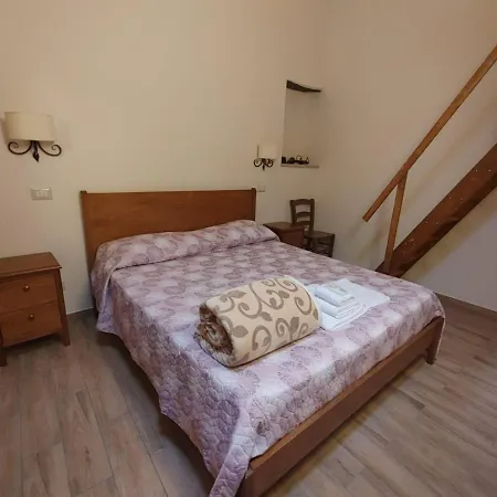 Borgo Sciugolo Bed & Breakfast *