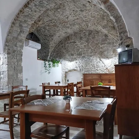 Borgo Sciugolo Bed & Breakfast